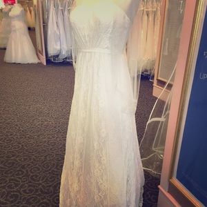 Lace Wedding dress